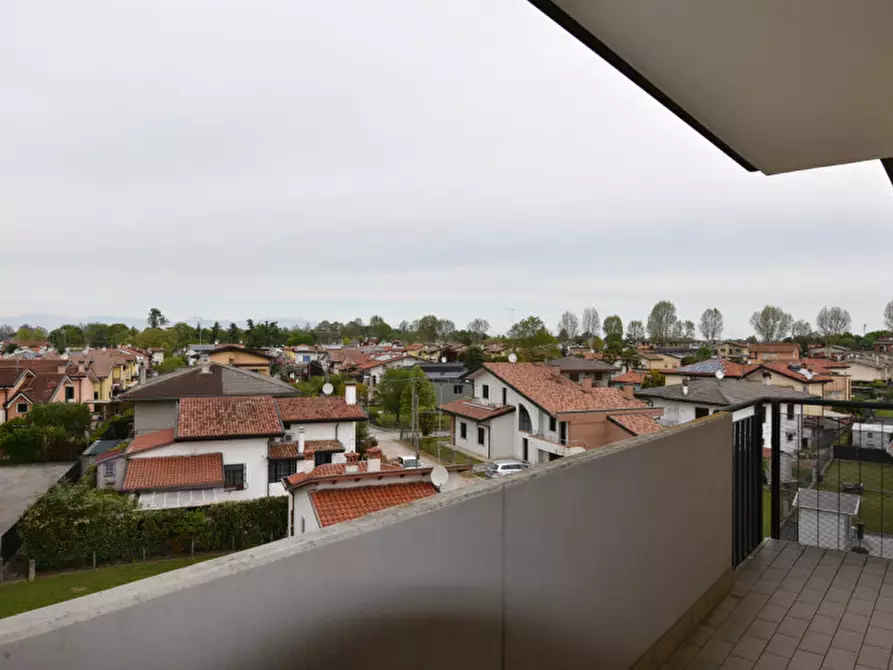 Immagine 3 di Appartamento in vendita  in Via Rosa Luxemburg 1 a San Donà Di Piave