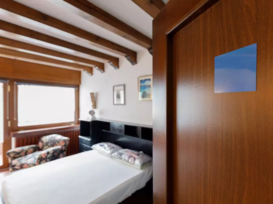 Immagine 4 di Appartamento in vendita  in Mestre a Venezia