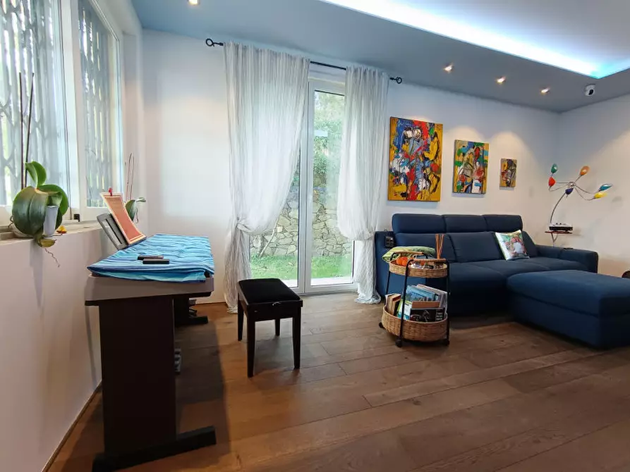 Immagine 7 di Villa in vendita  in Via San Lorenzo al colle a Savona