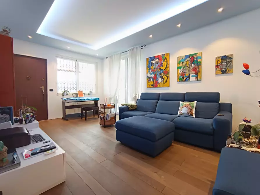 Immagine 8 di Villa in vendita  in Via San Lorenzo al colle a Savona