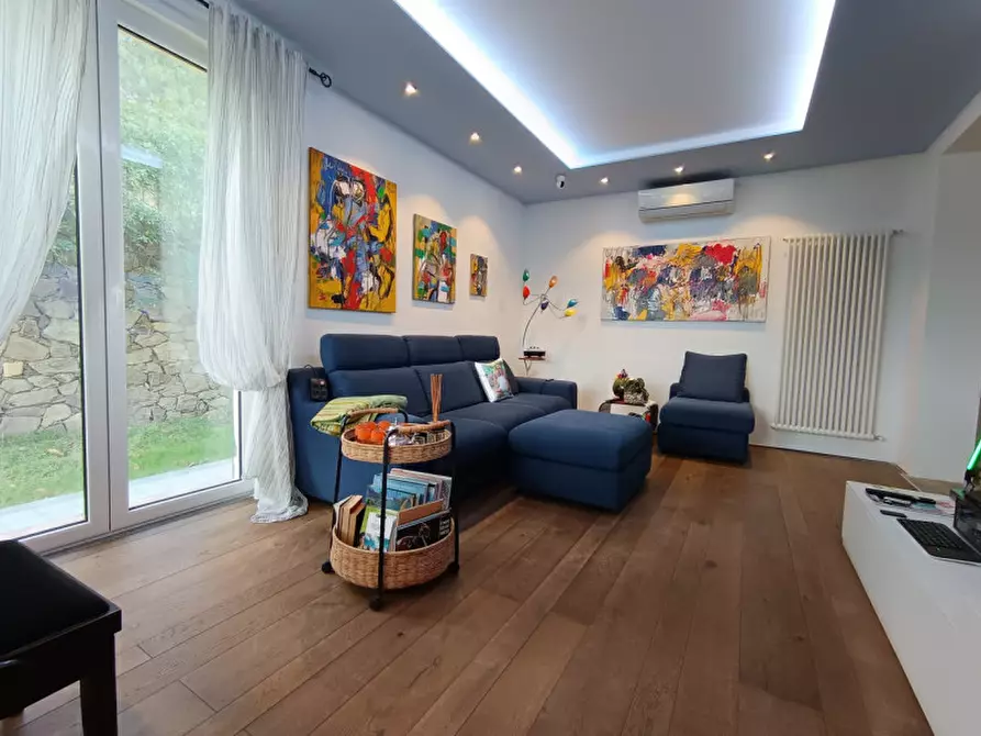 Immagine 9 di Villa in vendita  in Via San Lorenzo al colle a Savona