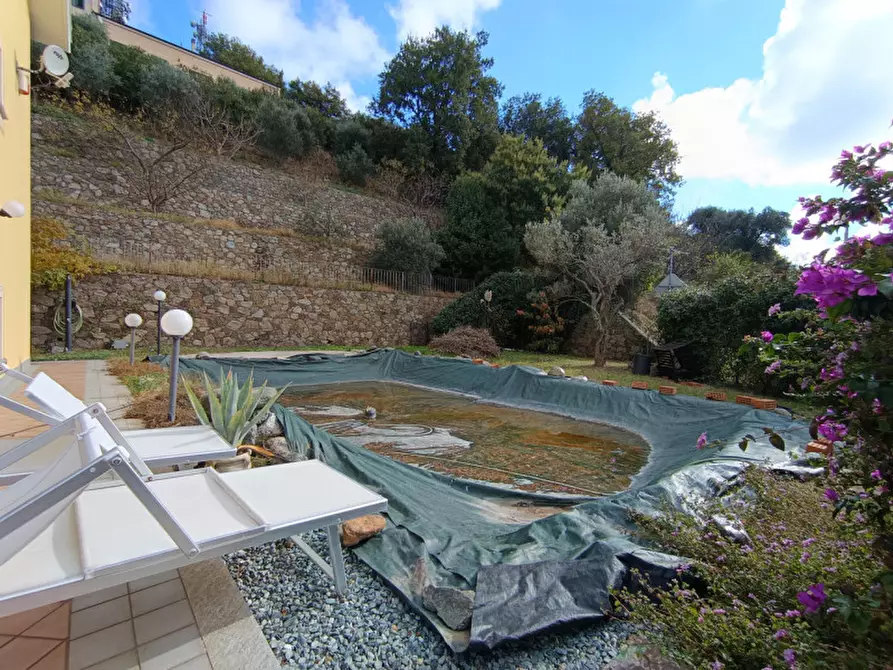 Immagine 21 di Villa in vendita  in Via San Lorenzo al colle a Savona