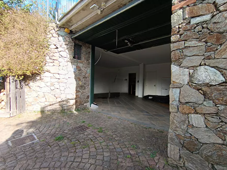 Immagine 26 di Villa in vendita  in Via San Lorenzo al colle a Savona