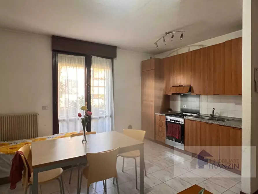 Immagine 2 di Appartamento in vendita  in VIA ALDO MORO a Meolo