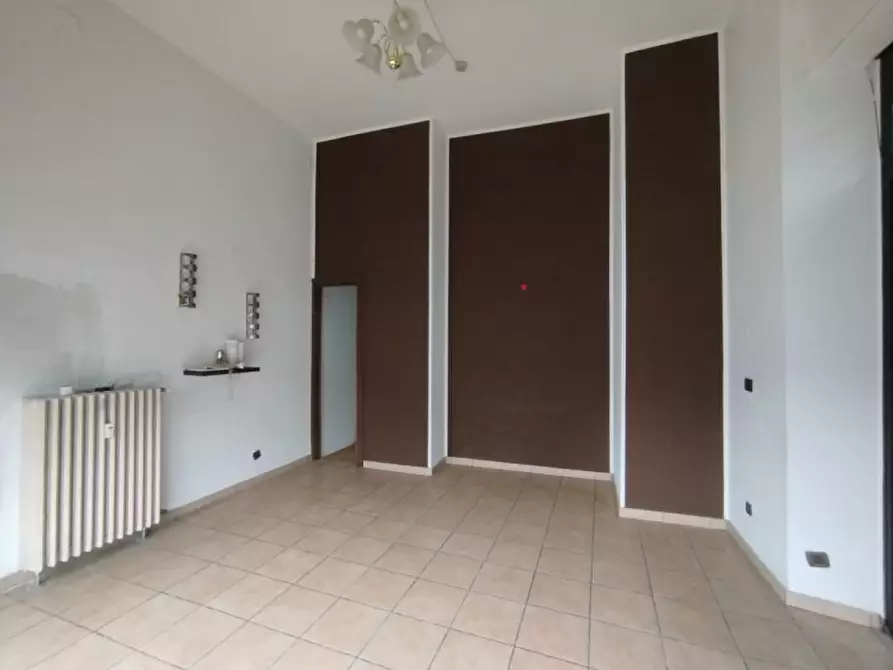 Immagine 4 di Negozio in vendita  in Via Michele Lessona 97/D a Torino