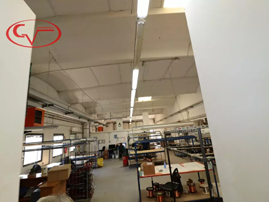 Immagine 2 di Capannone industriale in vendita  in Levane a Montevarchi