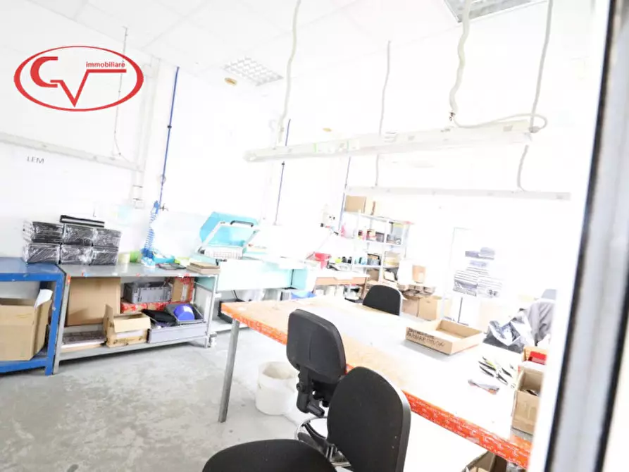 Immagine 8 di Capannone industriale in vendita  in Levane a Montevarchi