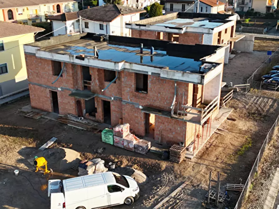 Immagine 1 di Casa trifamiliare in vendita  in Via Suor Elisabetta Venturini a Zevio