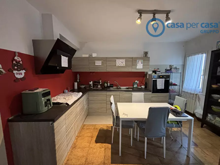 Immagine 4 di Casa bifamiliare in vendita  a Crespino