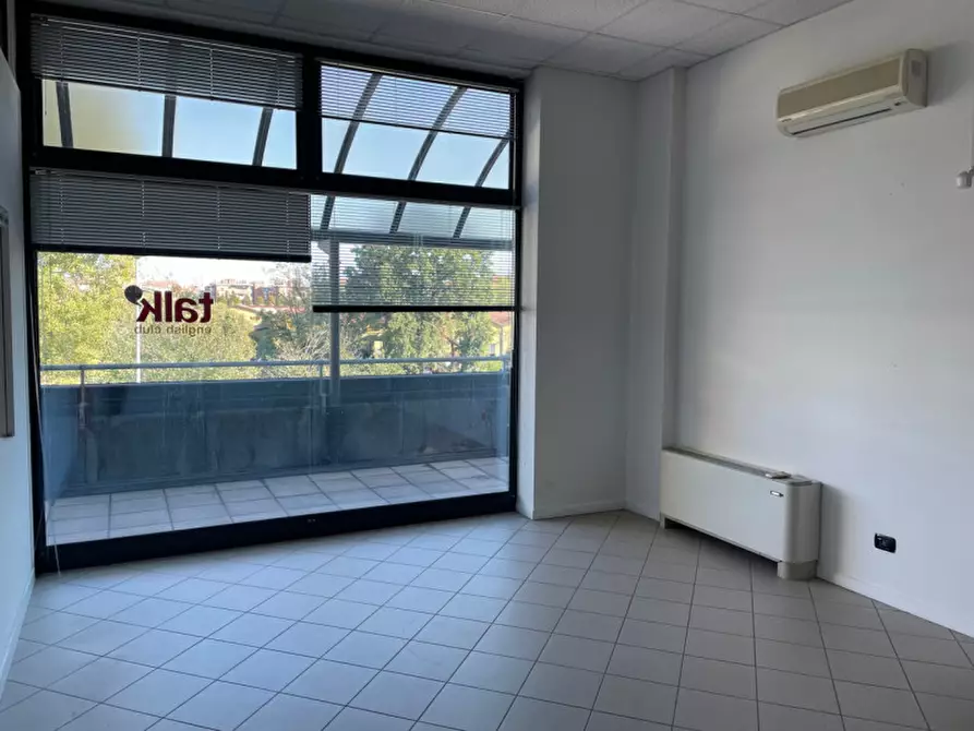 Immagine 2 di Ufficio in affitto  a Sassuolo