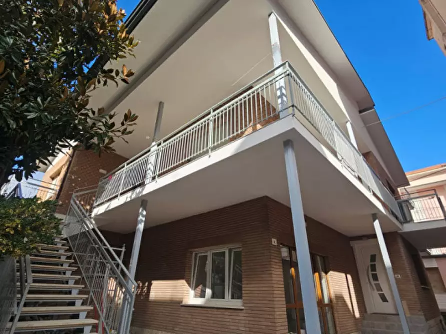 Immagine 5 di Appartamento in vendita  in Viale Palotta 11 a Rimini