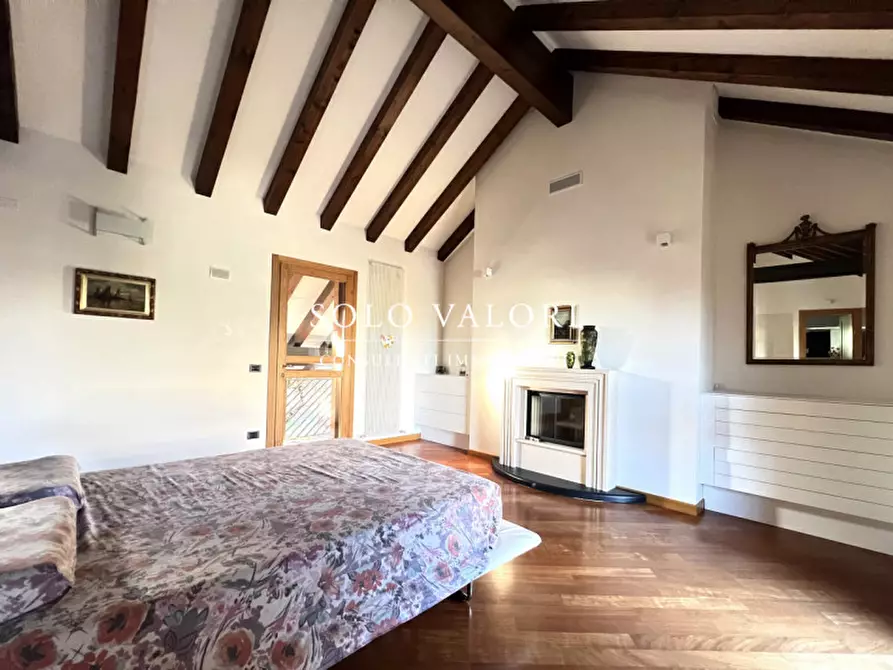 Immagine 21 di Villa in vendita  a Castelfranco Veneto