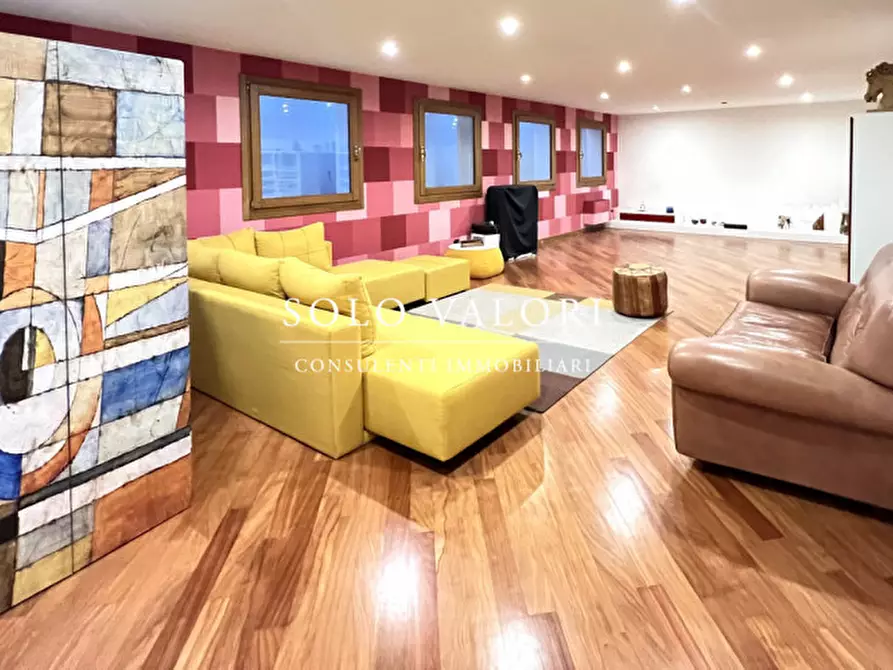 Immagine 34 di Villa in vendita  a Castelfranco Veneto