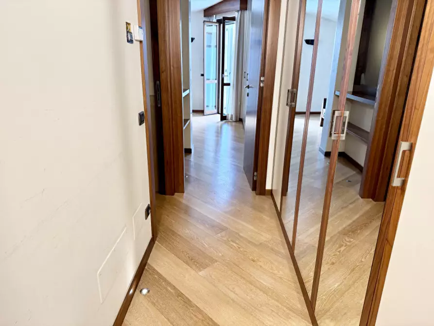 Immagine 14 di Attico in affitto  in Via Giuseppe Micheli 36 a Parma