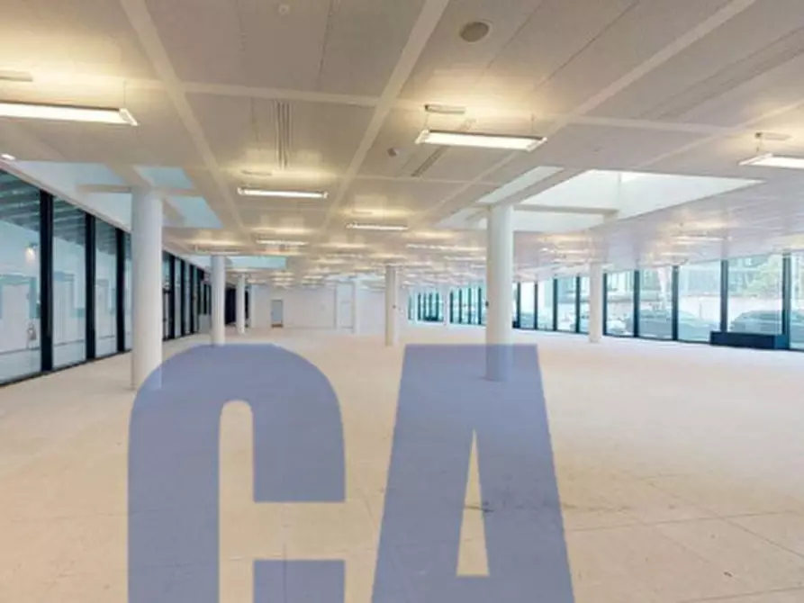 Immagine 17 di Ufficio in affitto  in VIALE SARCA a Milano