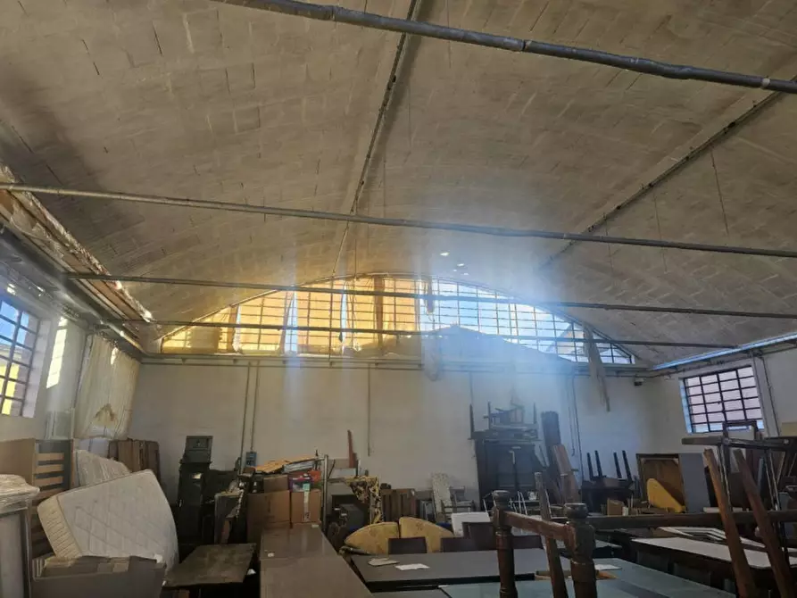Immagine 9 di Capannone industriale in vendita  in Via Villa Fontana, 57, 55018 Capannori LU, Italia a Capannori