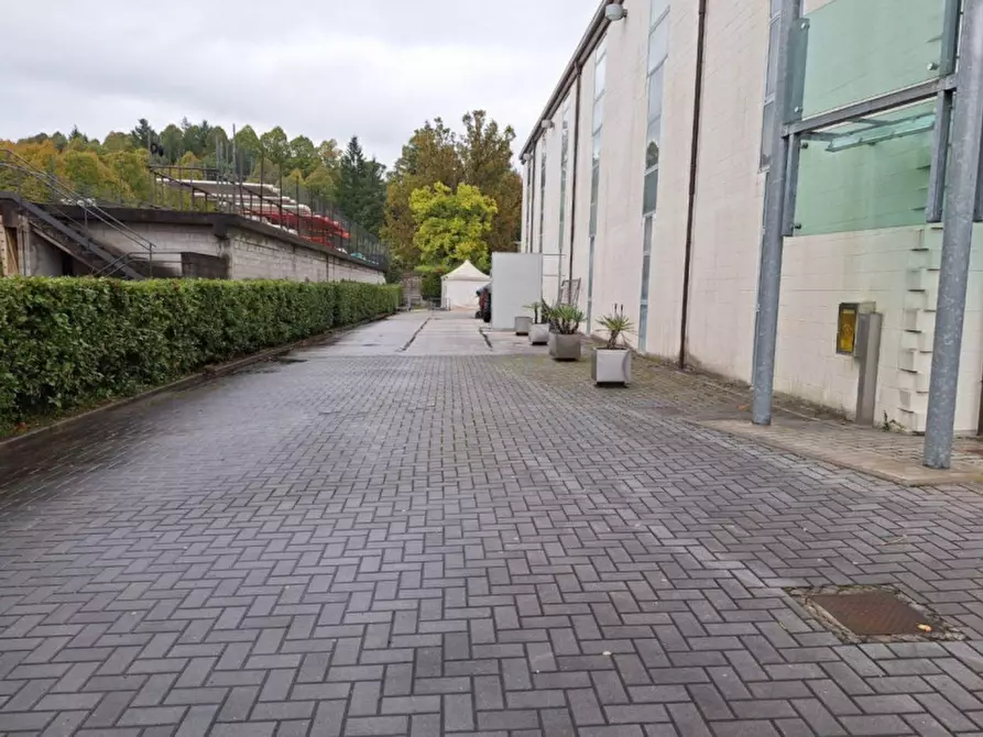 Immagine 3 di Capannone industriale in vendita  in Via delle Ville, Capannori LU, Italia a Capannori