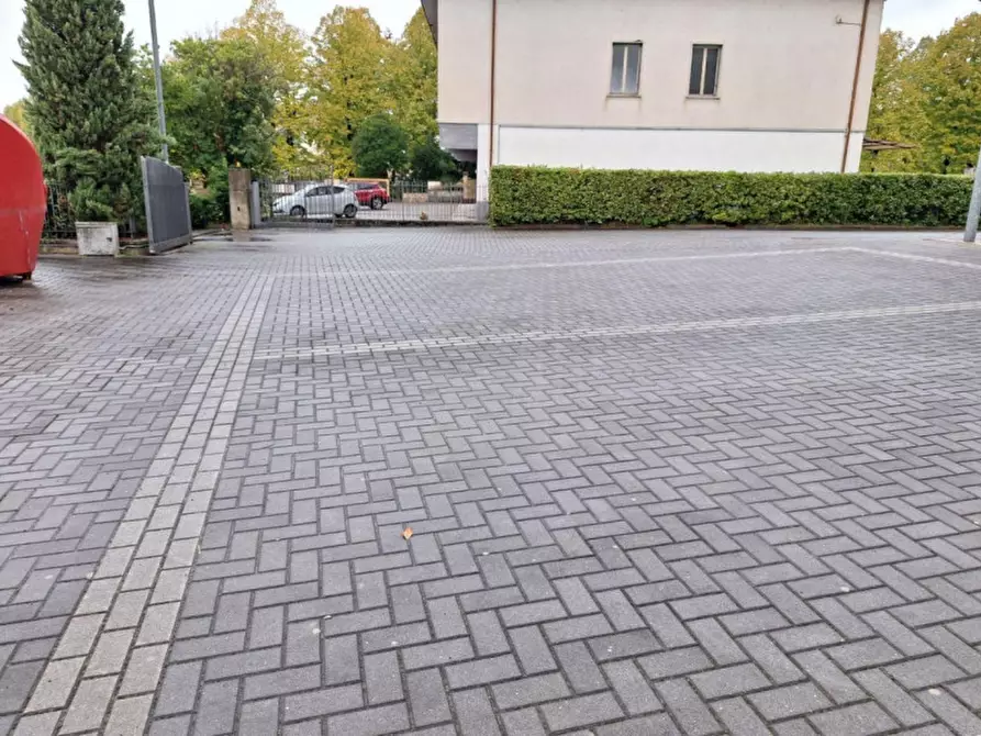 Immagine 4 di Capannone industriale in vendita  in Via delle Ville, Capannori LU, Italia a Capannori