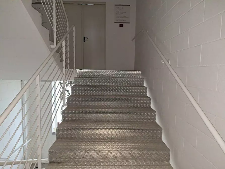 Immagine 11 di Capannone industriale in vendita  in Via delle Ville, Capannori LU, Italia a Capannori