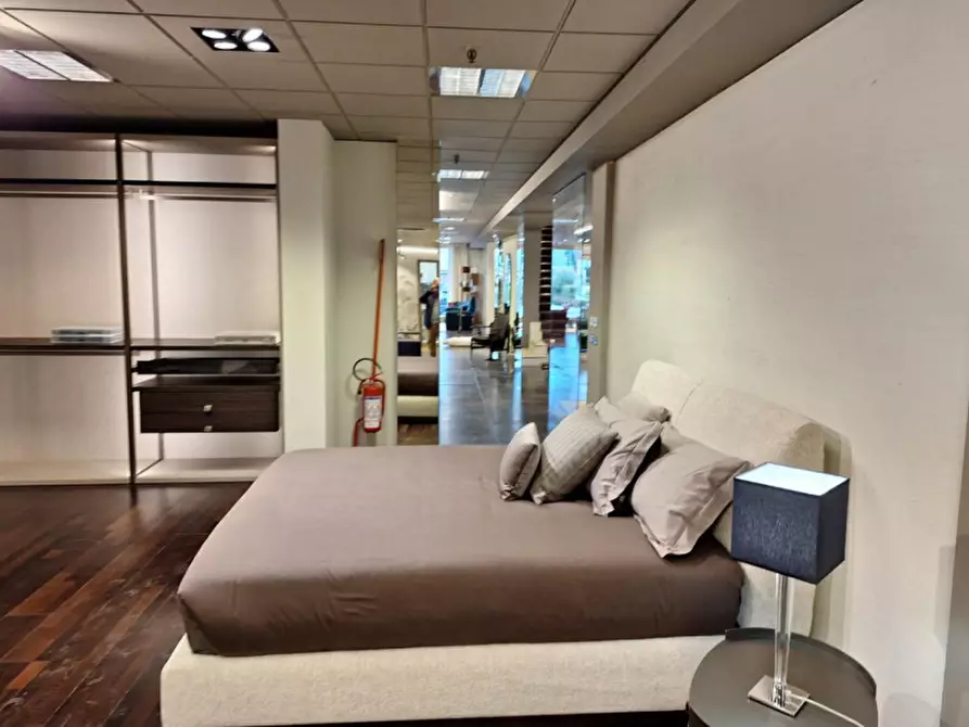 Immagine 8 di Capannone industriale in vendita  in Via delle Ville, Capannori LU, Italia a Capannori