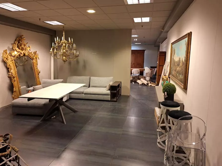 Immagine 14 di Capannone industriale in vendita  in Via delle Ville, Capannori LU, Italia a Capannori