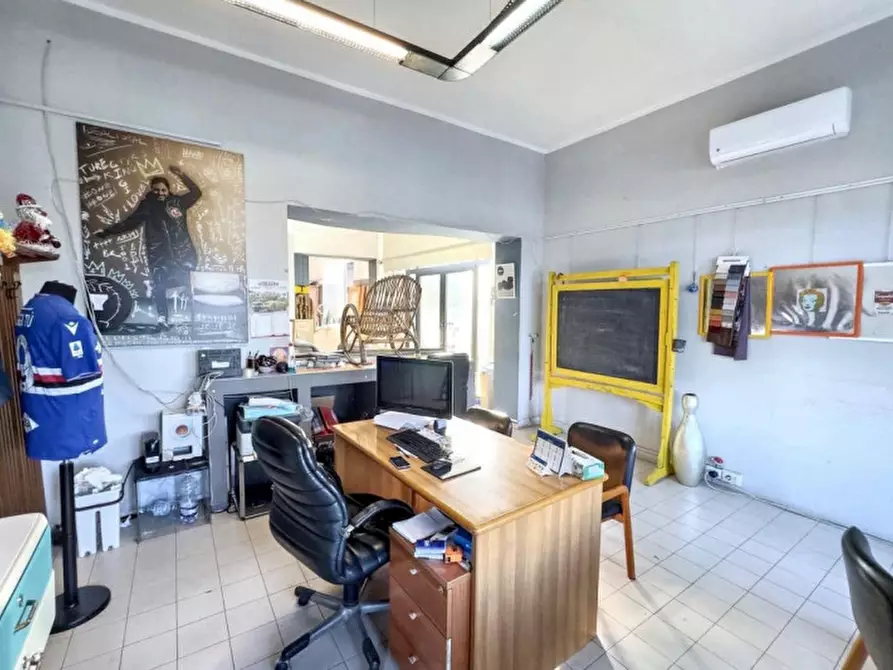 Immagine 13 di Capannone industriale in vendita  in Via Cesare Battisti, 74121 Taranto TA, Italia a Taranto