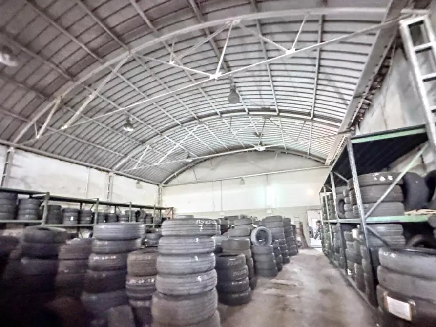Immagine 15 di Capannone industriale in vendita  in Via Cesare Battisti, 74121 Taranto TA, Italia a Taranto