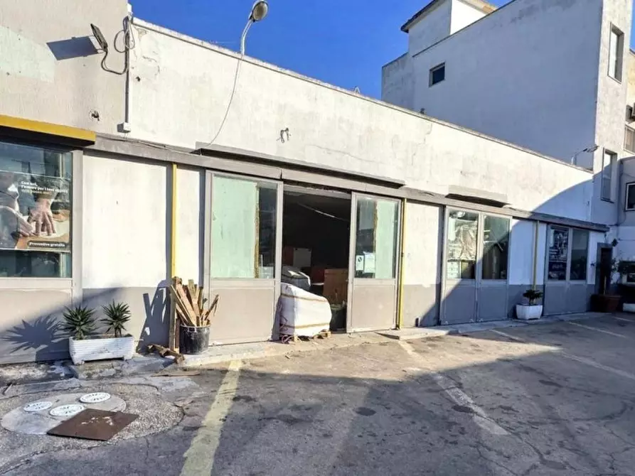 Immagine 18 di Capannone industriale in vendita  in Via Cesare Battisti, 74121 Taranto TA, Italia a Taranto