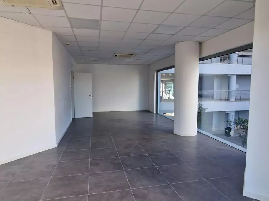 Immagine 5 di Ufficio in vendita  in Piazza J.F. Kennedy, 67051 Avezzano AQ, Italia a Avezzano