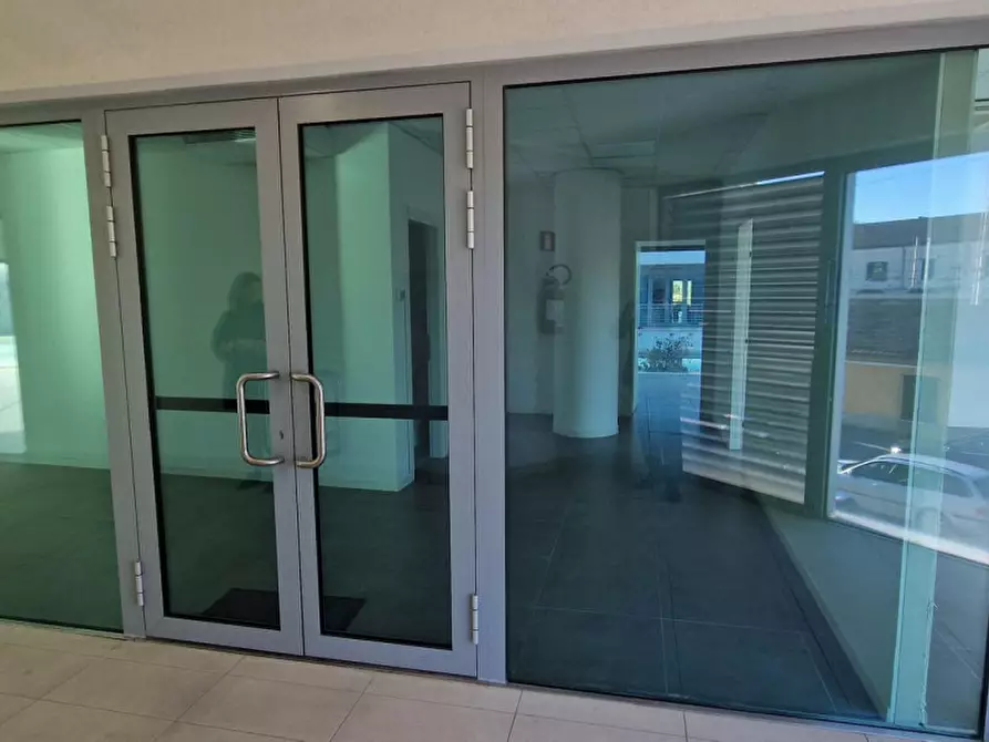 Immagine 8 di Ufficio in vendita  in Piazza J.F. Kennedy, 67051 Avezzano AQ, Italia a Avezzano