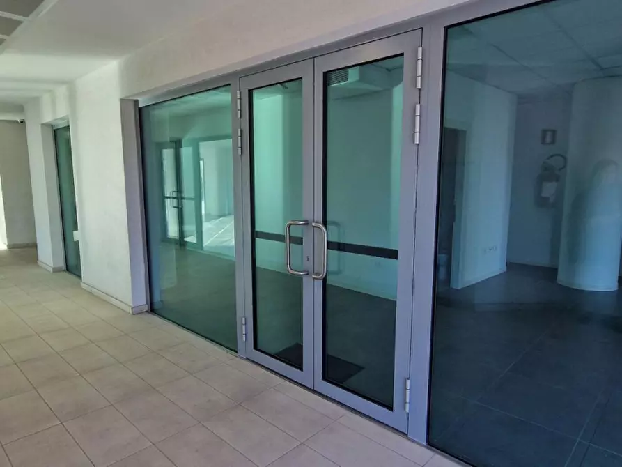 Immagine 9 di Ufficio in vendita  in Piazza J.F. Kennedy, 67051 Avezzano AQ, Italia a Avezzano