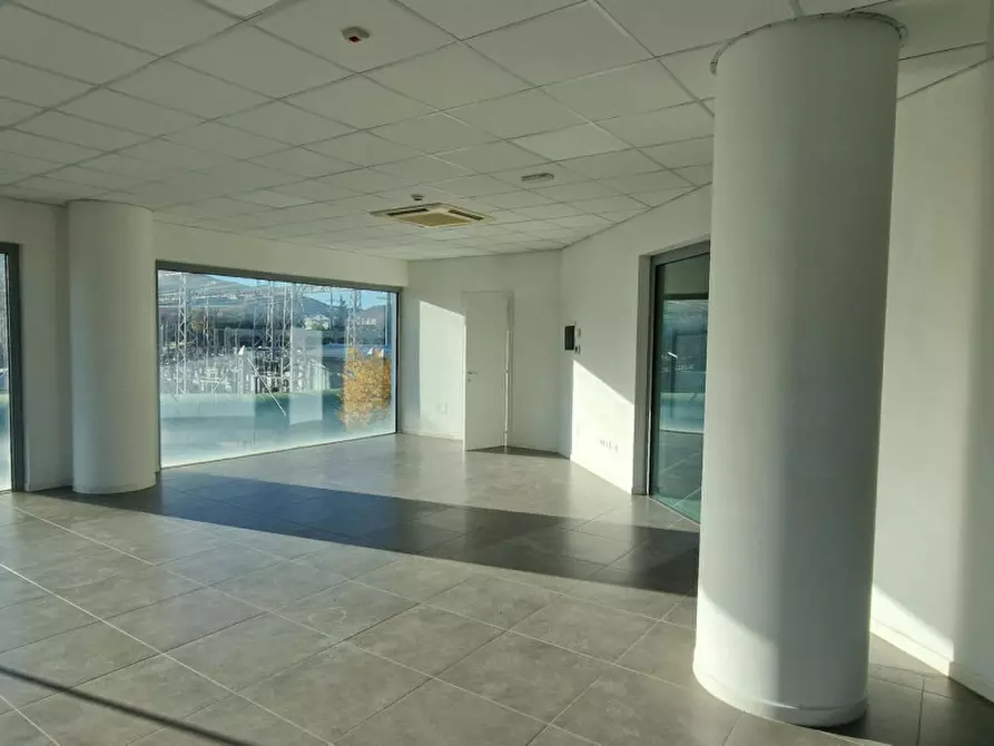 Immagine 3 di Ufficio in vendita  in Piazza J.F. Kennedy, 67051 Avezzano AQ, Italia a Avezzano