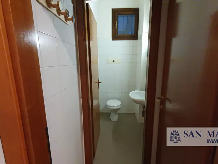 Immagine 6 di Negozio in affitto  in VIA NICOLOSI N. 2 a Monticello Conte Otto