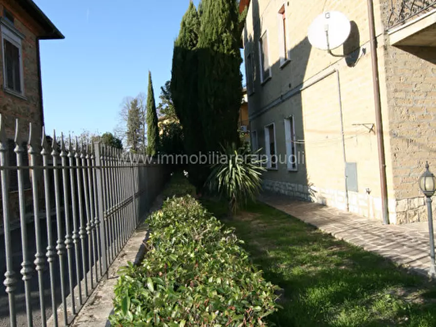 Immagine 6 di Casa indipendente in vendita  a Torrita Di Siena