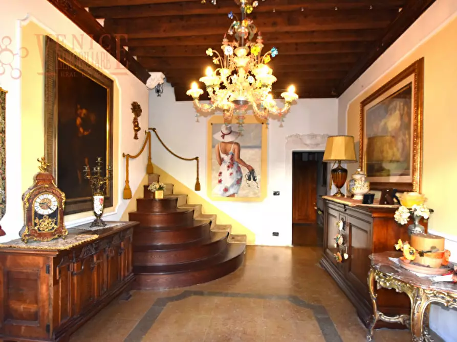 Immagine 2 di Villa in vendita  a Santa Maria Di Sala