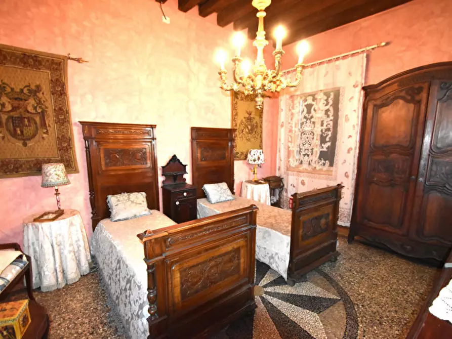 Immagine 9 di Villa in vendita  a Santa Maria Di Sala