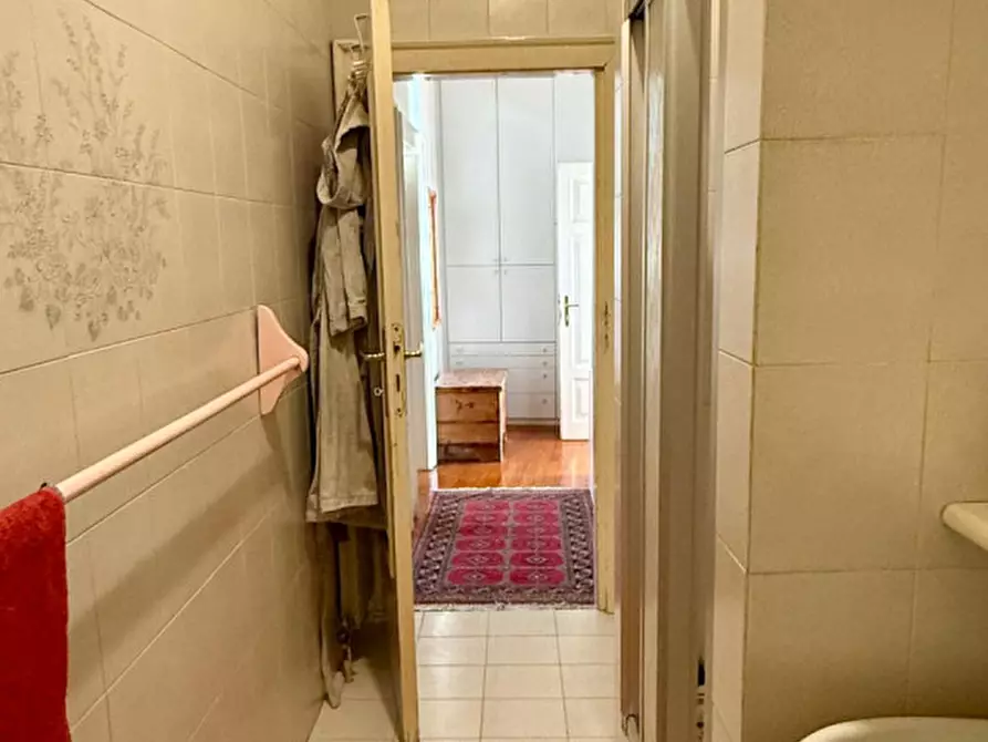 Immagine 16 di Appartamento in vendita  in Piazza della Vittoria - Siegesplatz a Bolzano