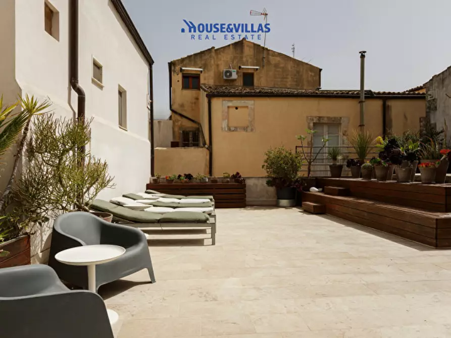 Immagine 1 di Casa indipendente in vendita  in Via Principe Umberto a Noto