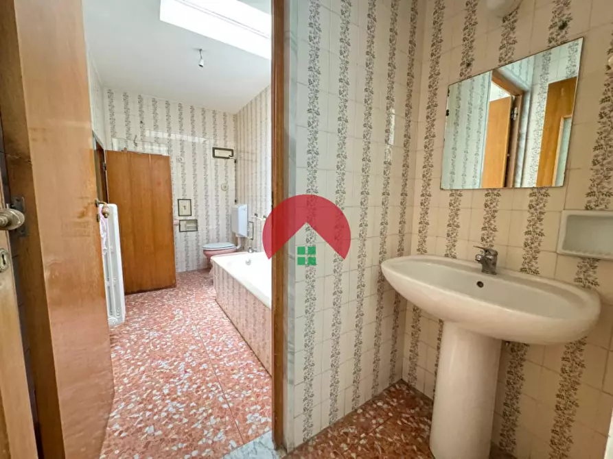 Immagine 15 di Appartamento in vendita  a Matera