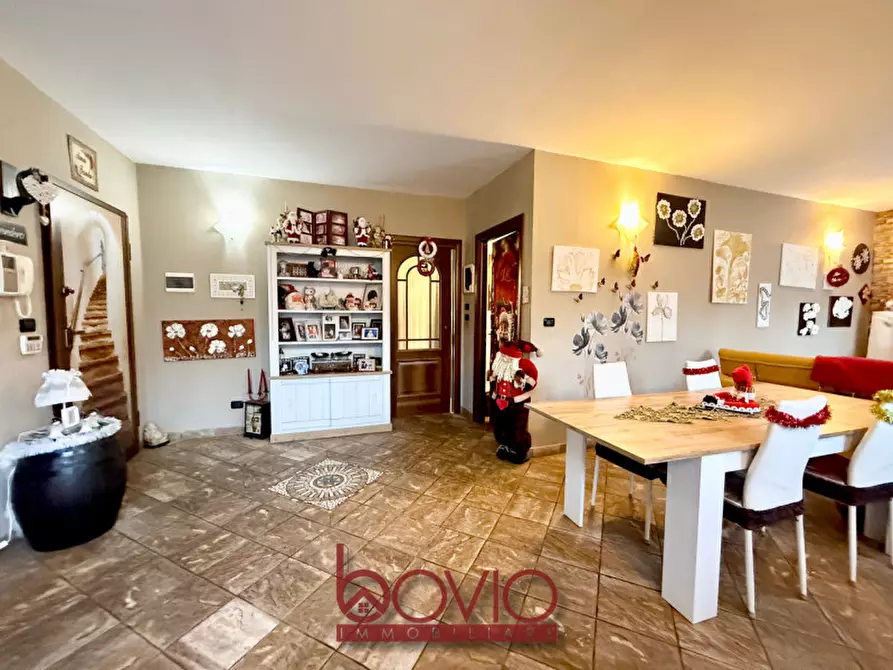 Immagine 2 di Appartamento in vendita  in Strada del Mondino 7 a Castiglione Torinese