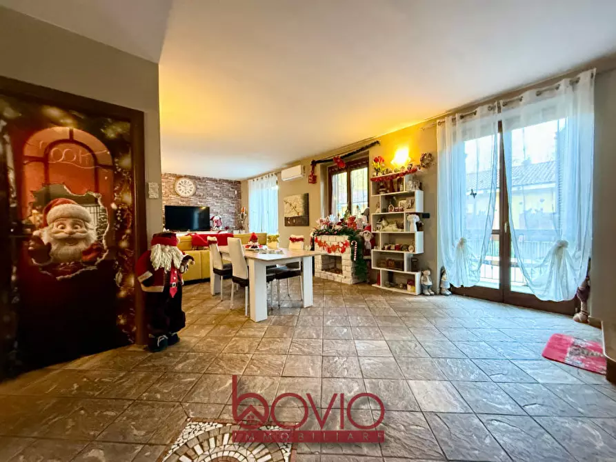 Immagine 3 di Appartamento in vendita  in Strada del Mondino 7 a Castiglione Torinese