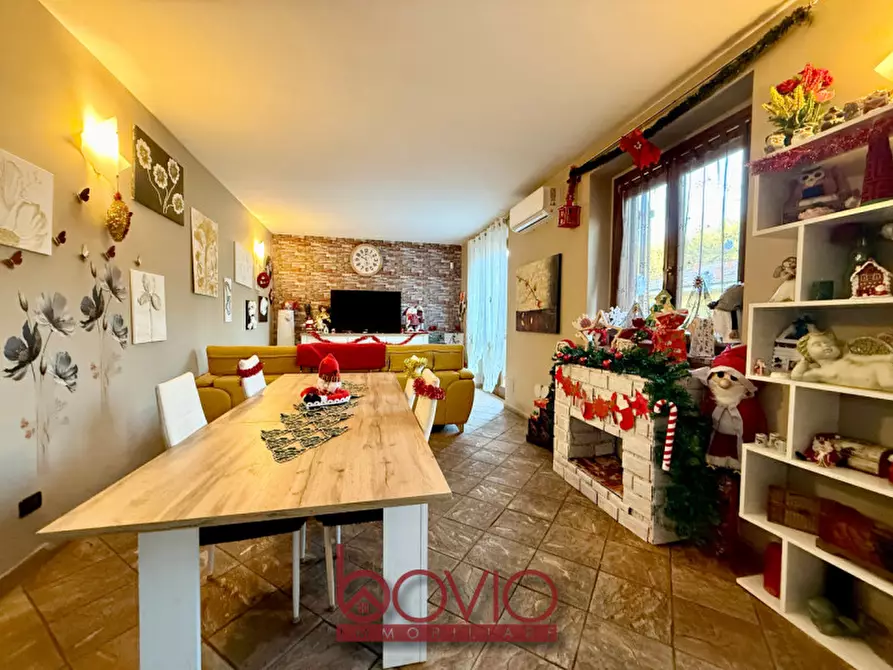 Immagine 12 di Appartamento in vendita  in Strada del Mondino 7 a Castiglione Torinese