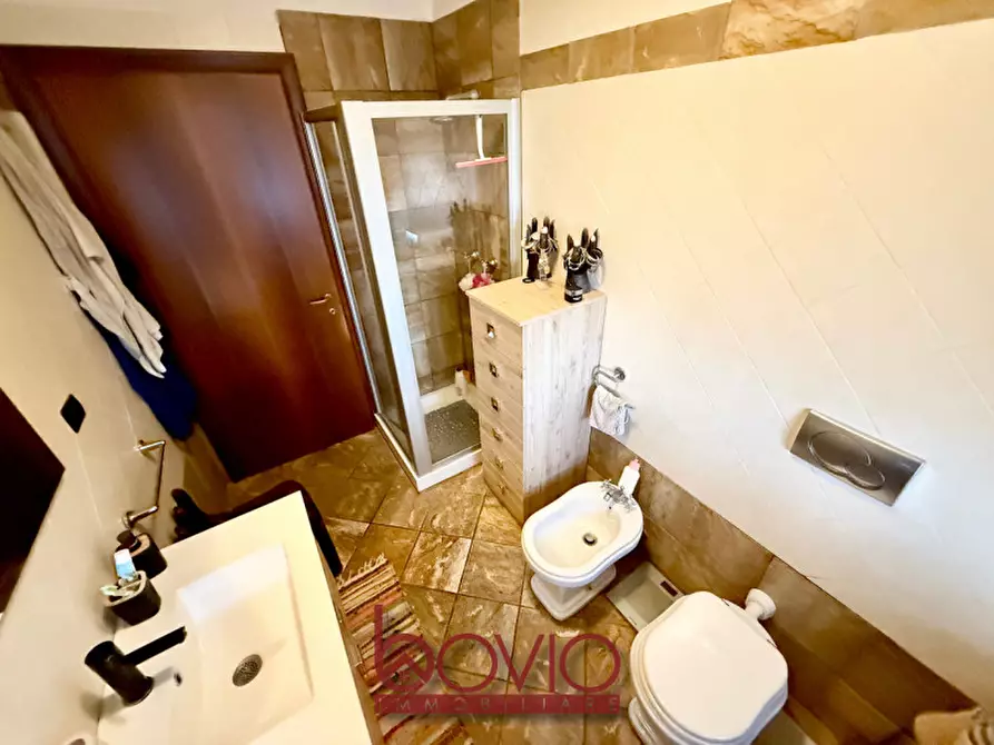 Immagine 46 di Appartamento in vendita  in Strada del Mondino a Castiglione Torinese