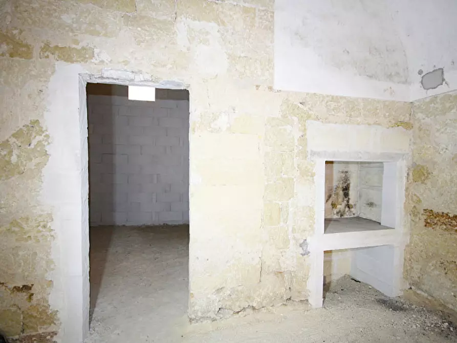 Immagine 43 di Casa indipendente in vendita  in Via San Biagio a Matino