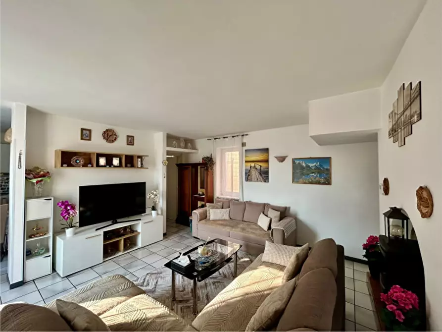 Immagine 7 di Casa indipendente in vendita  in Via Are a Pescantina