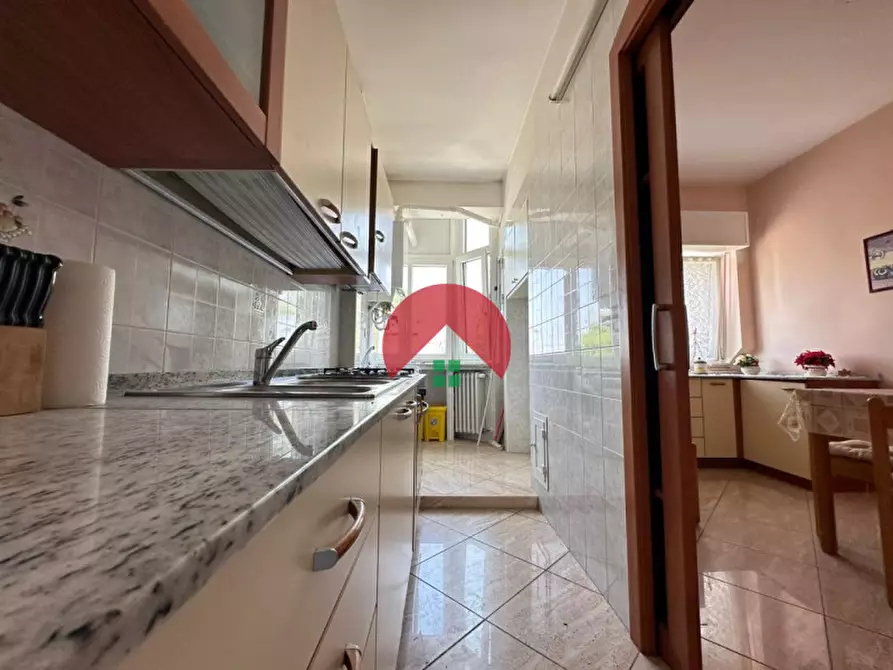 Immagine 13 di Appartamento in vendita  a Matera