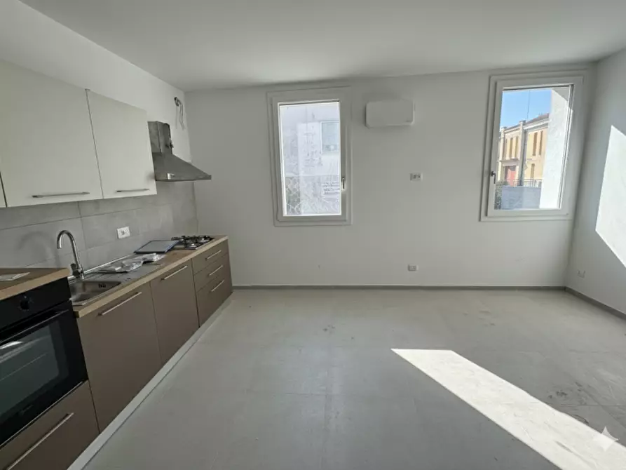 Immagine 2 di Appartamento in affitto  a Trecenta