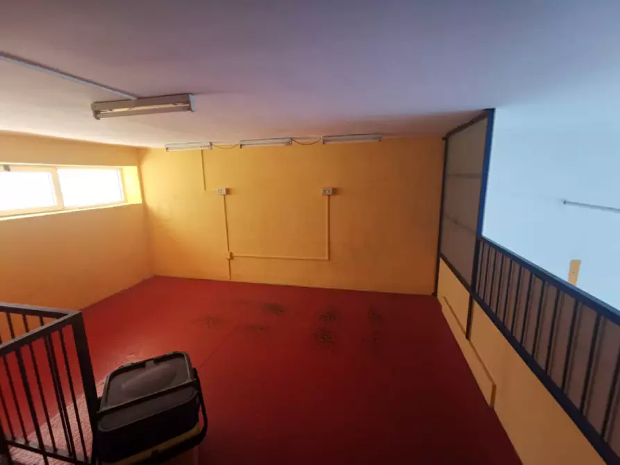 Immagine 1 di Attività commerciale in vendita  a Matera