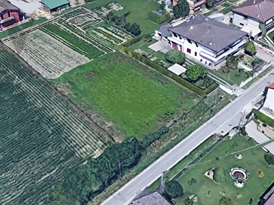 Immagine 12 di Terreno in vendita  a Legnaro
