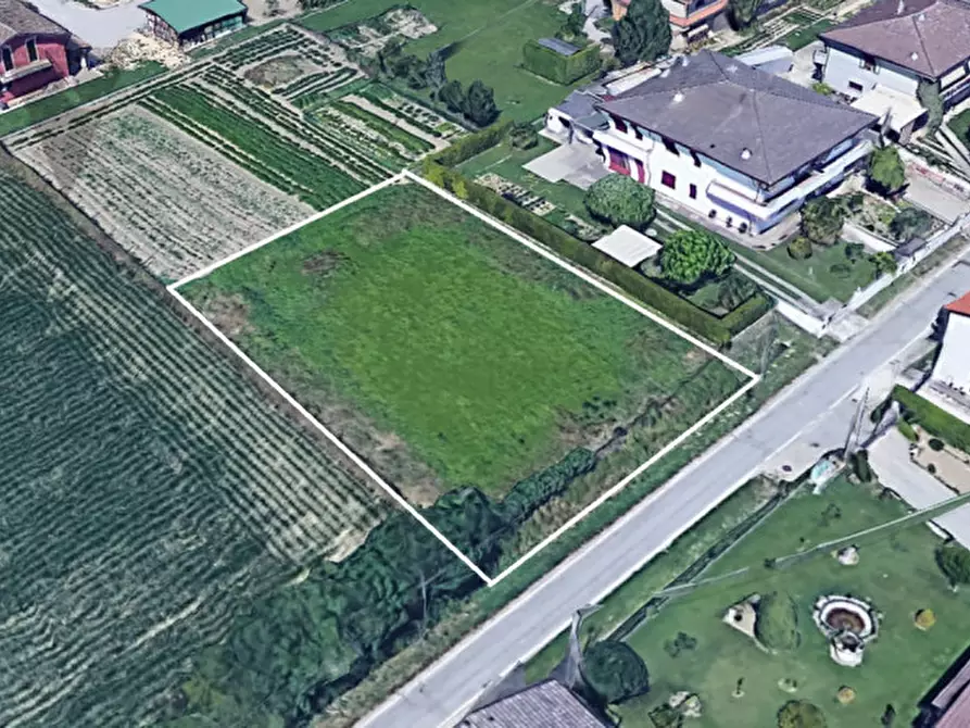 Immagine 13 di Terreno in vendita  a Legnaro